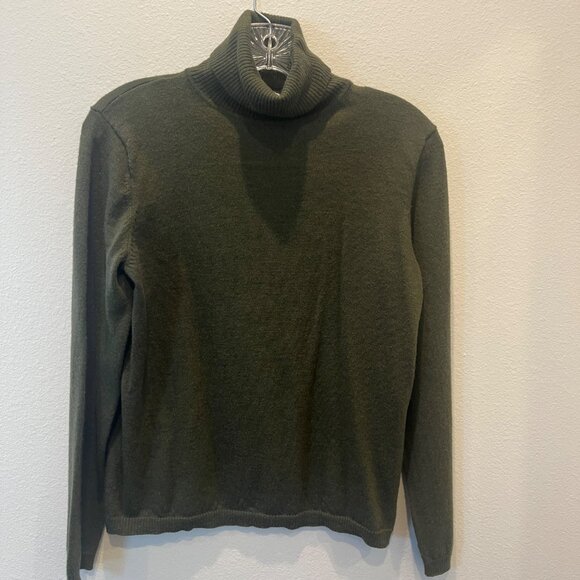 Pendleton 100% Merino Wool Sweater Career Women's Green Turtleneck Size Medium - Picture 1 of 9